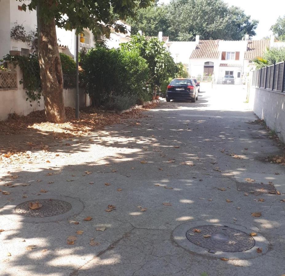 Maison De Vacances A Empuriabrava "Oasis"ヴィラ エクステリア 写真