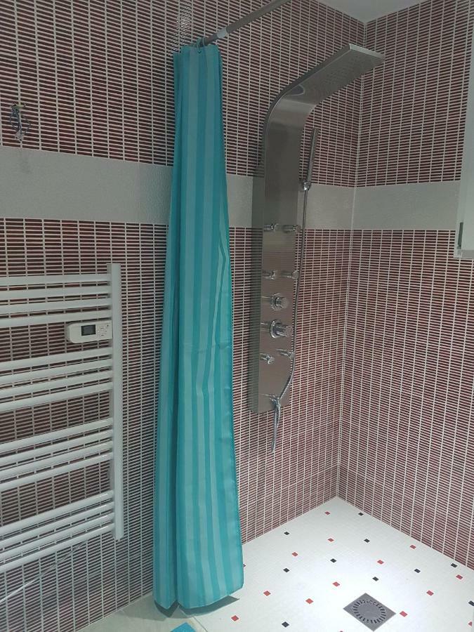 Maison De Vacances A Empuriabrava "Oasis"ヴィラ エクステリア 写真