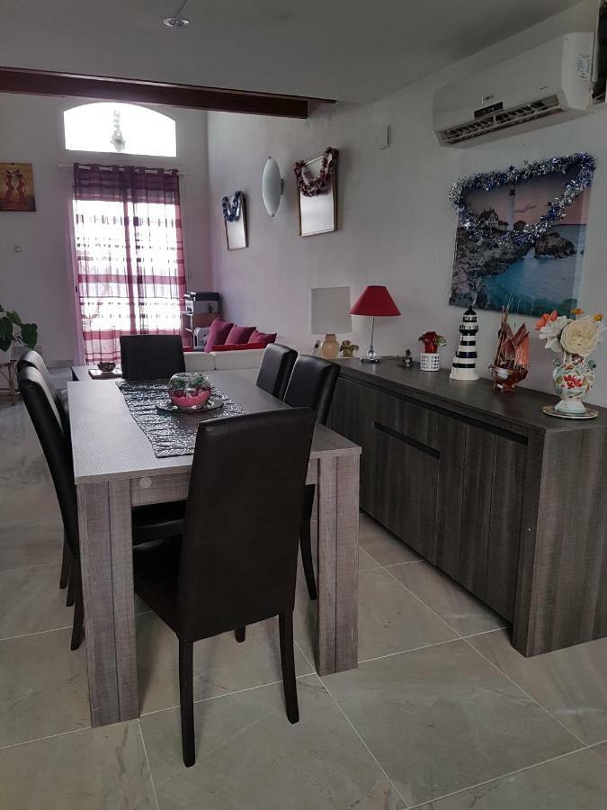 Maison De Vacances A Empuriabrava "Oasis"ヴィラ エクステリア 写真